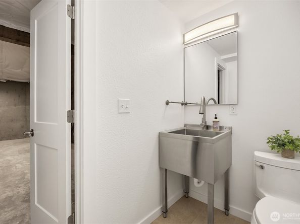 34031 Bonnieview Lane NE, Kingston WA 98346