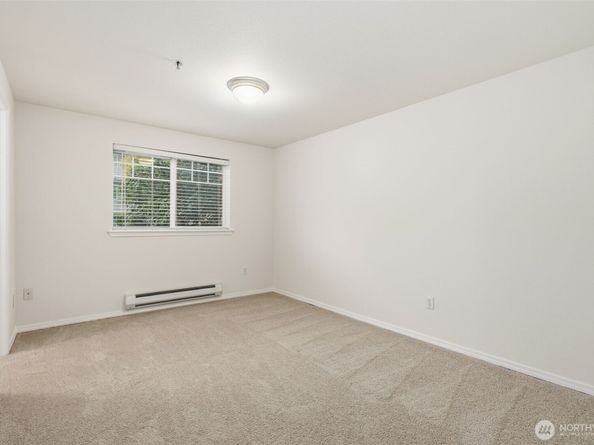 11527 Hwy 99 C106, Everett WA 98204