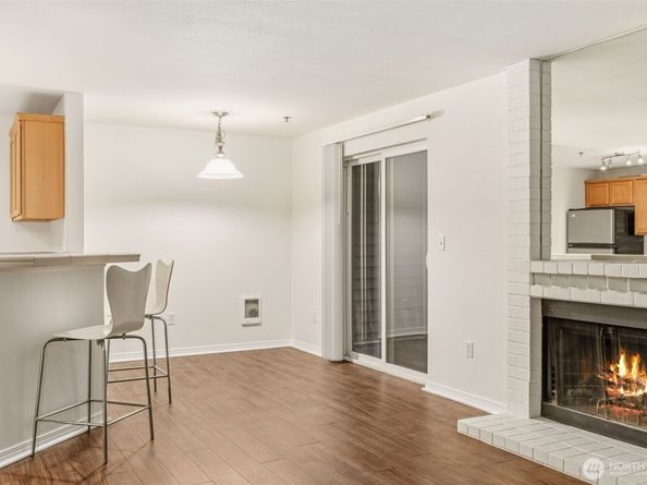 11527 Hwy 99 C106, Everett WA 98204