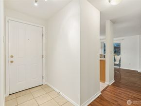 11527 Hwy 99 C106, Everett WA 98204