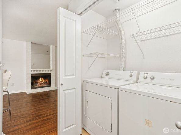 11527 Hwy 99 C106, Everett WA 98204