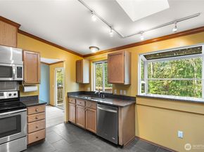 1824 89th Drive SE, Lake Stevens WA 98258