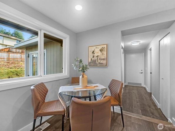 8211 Mukilteo Speedway, Mukilteo WA 98275