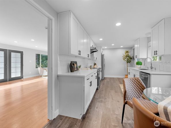 8211 Mukilteo Speedway, Mukilteo WA 98275