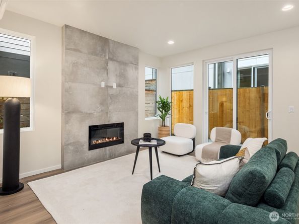 1514 NW 63rd Street B, Seattle WA 98107