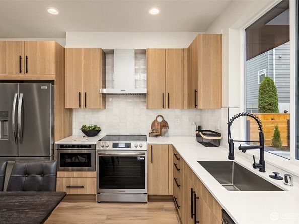 1514 NW 63rd Street B, Seattle WA 98107