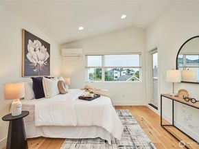 8333 13th Avenue NW B, Seattle WA 98117