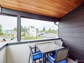 8333 13th Avenue NW B, Seattle WA 98117