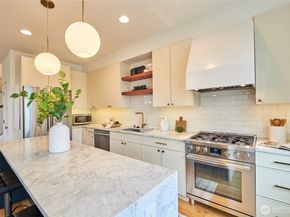 8333 13th Avenue NW B, Seattle WA 98117