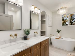 829 27th Avenue, Seattle WA 98122