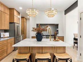 829 27th Avenue, Seattle WA 98122