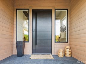 829 27th Avenue, Seattle WA 98122