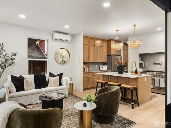 829 27th Avenue, Seattle WA 98122