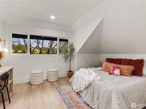 829 27th Avenue, Seattle WA 98122