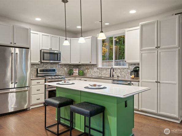 1854 Claret Loop NW, Poulsbo WA 98370