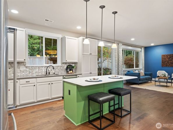 1854 Claret Loop NW, Poulsbo WA 98370