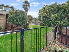 820 Cady Road E102, Everett WA 98203