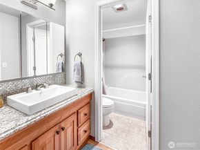 820 Cady Road E102, Everett WA 98203