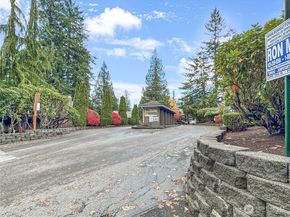 820 Cady Road E102, Everett WA 98203