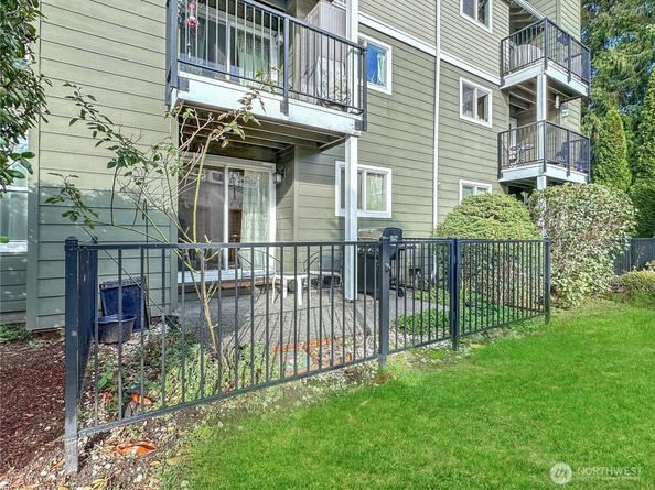 820 Cady Road E102, Everett WA 98203