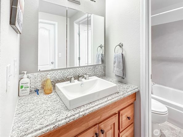 820 Cady Road E102, Everett WA 98203