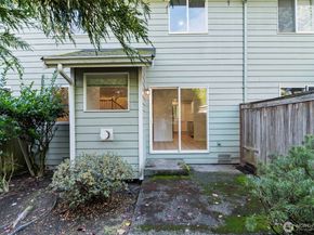 625 101st Place SE C, Everett WA 98208