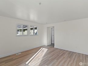 625 101st Place SE C, Everett WA 98208