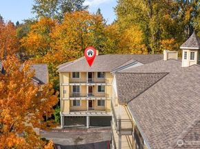 1800 NE 40th Street E301, Renton WA 98056