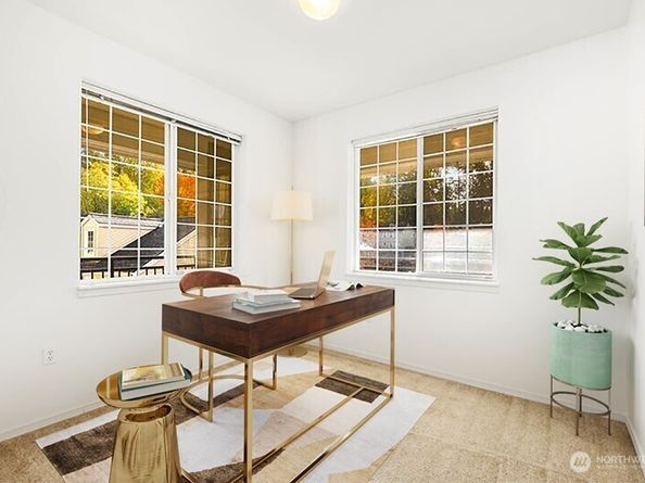 1800 NE 40th Street E301, Renton WA 98056