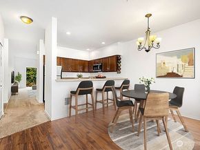 1800 NE 40th Street E301, Renton WA 98056