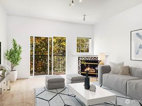 1800 NE 40th Street E301, Renton WA 98056