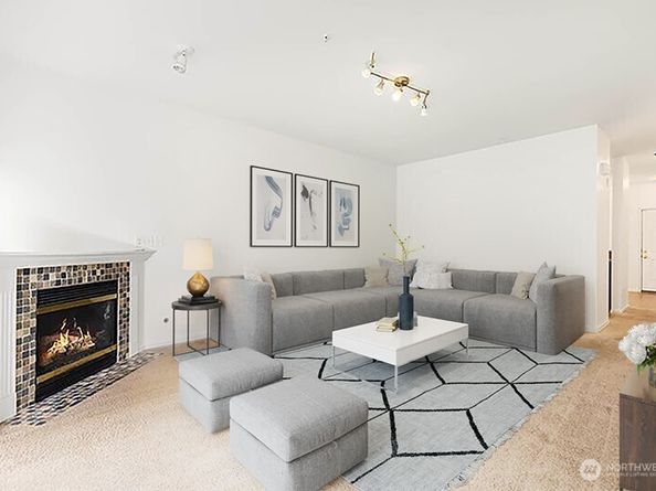 1800 NE 40th Street E301, Renton WA 98056