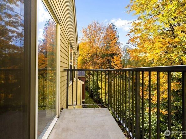 1800 NE 40th Street E301, Renton WA 98056