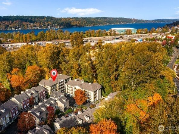 1800 NE 40th Street E301, Renton WA 98056