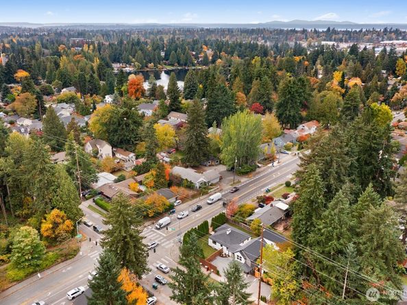 13007 1st Avenue NE, Seattle WA 98125