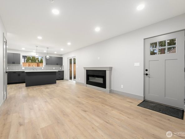 13007 1st Avenue NE, Seattle WA 98125