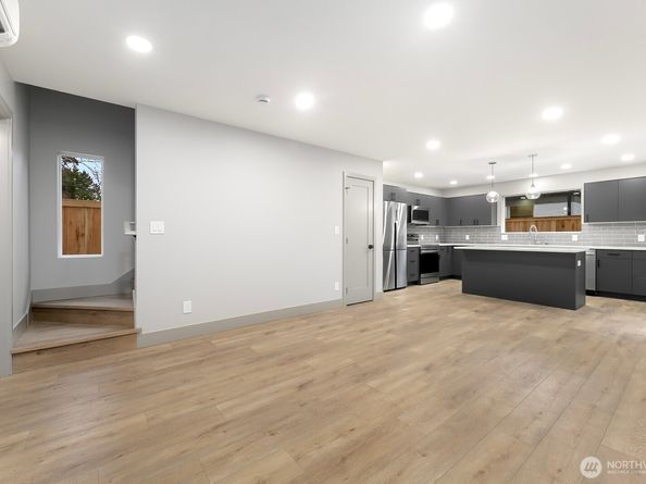 13007 1st Avenue NE, Seattle WA 98125