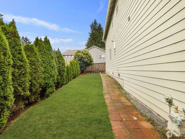 24115 22nd Place W, Bothell WA 98021