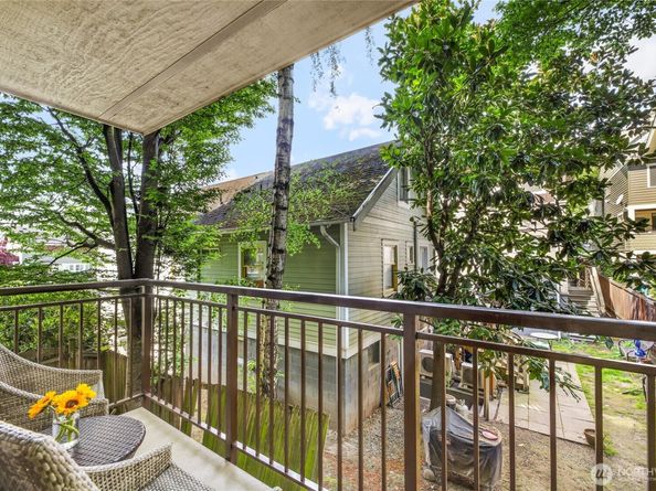 566 Prospect Street 209, Seattle WA 98109