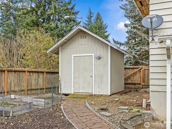 14405 SE 143rd Place, Renton WA 98059