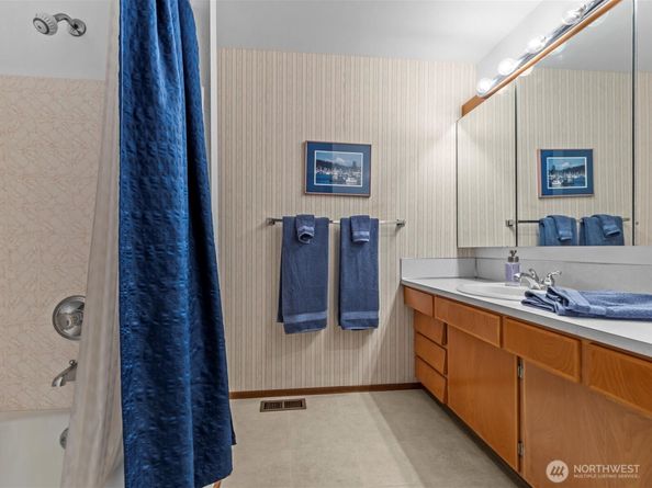 14405 SE 143rd Place, Renton WA 98059