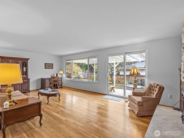 14405 SE 143rd Place, Renton WA 98059