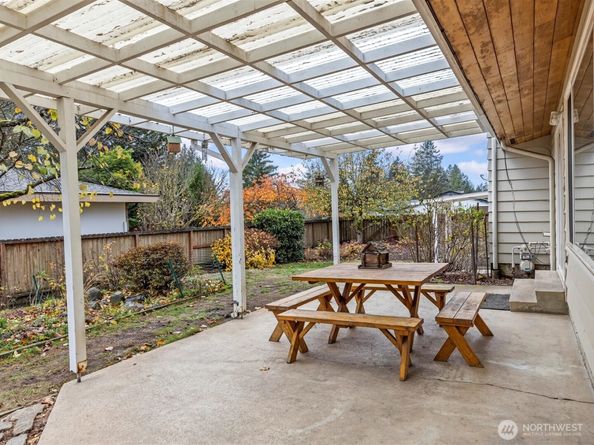 14405 SE 143rd Place, Renton WA 98059