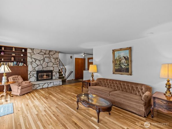 14405 SE 143rd Place, Renton WA 98059