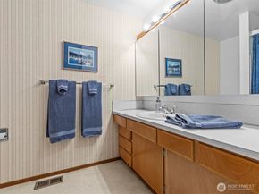 14405 SE 143rd Place, Renton WA 98059