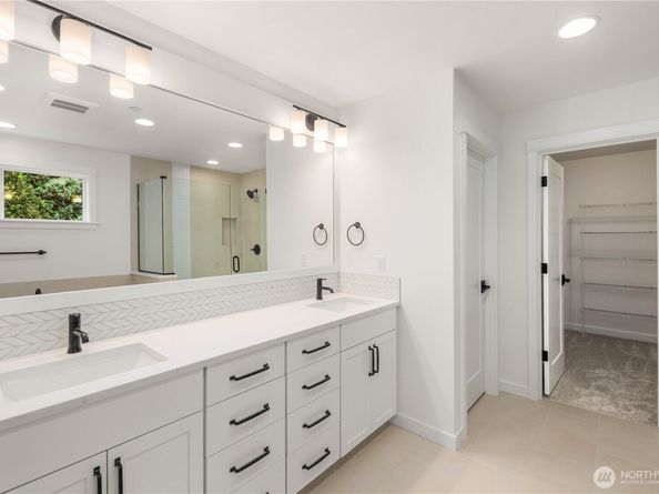 803 211th Place SE, Bothell WA 98021