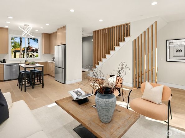 3949 W Barrett Lane, Seattle WA 98199