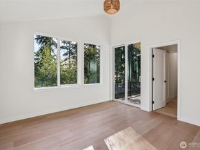 13748 Stone Avenue N, Seattle WA 98133