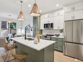 13748 Stone Avenue N, Seattle WA 98133