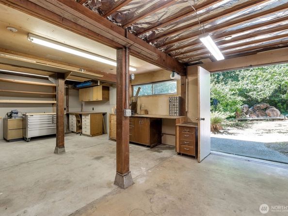 1515 NE 106th Street, Seattle WA 98125